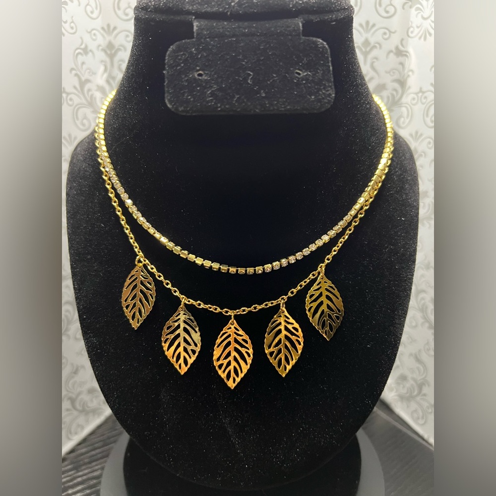 15.5” Necklace with leaf pendants and chain extender. Handmade by Mua.